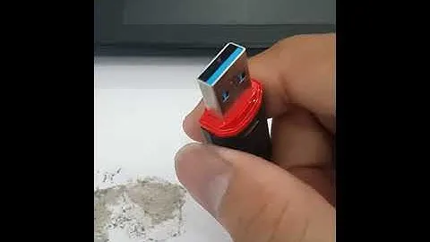 USB 3.0 ADATA UV150 16GB (Đen) - Hãng phân phối chính thức