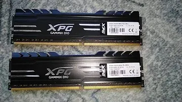 ОЗУ ADATA 16GB XPG Gammix D10 DDR4 3000MHz CL16 KIT AX4U300038G16-DBG - 2 шт по 8 GB